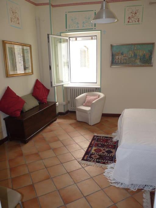 Appartamento Palazzo Del Provveditore Vista Lago Дезенцано-дель-Гарда Екстер'єр фото