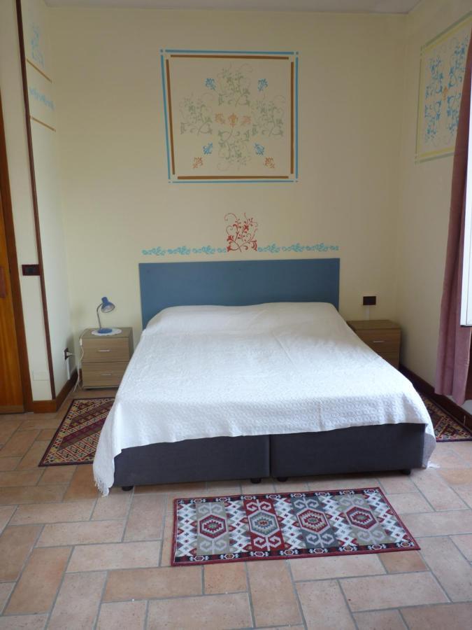 Appartamento Palazzo Del Provveditore Vista Lago Дезенцано-дель-Гарда Екстер'єр фото